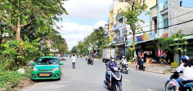 BÁN ĐẤT MẶT TIỀN ĐƯỜNG NGUYỄN TRI PHƯƠNG , ĐOẠN NGOÀI GẦN PHÒNG CÔNG CHỨNG
