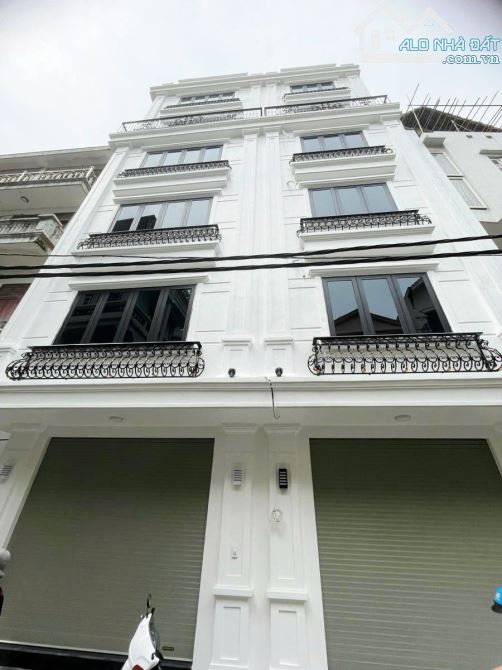 SIÊU PHẨM 2 CĂN BA ĐÌNH TUYỆT ĐẸP LÔ GÓC - NGÕ THÔNG - Ô TÔ VỈA HÈ - 7 TẦNG THANG MÁY