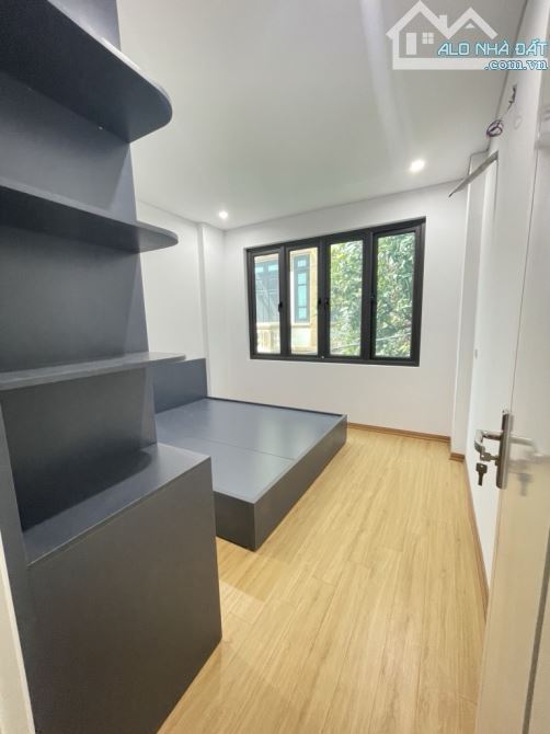 Hiếm 🏡 Bán nhà hiếm Quang Trung – Hà Đông  Diện tích: 39m² x 4 tầng