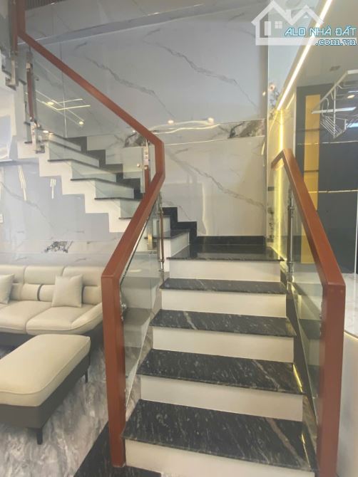 NHÀ ĐẸP BÌNH CHUẨN, TP. THUẬN AN, BÌNH DƯƠNG