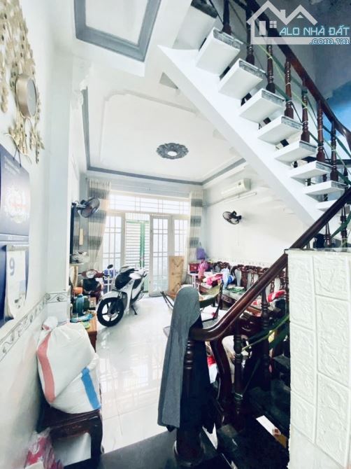 Bán nhà Quang Trung P11 , 4x16m , hẻm thoáng , nhỉnh 4 tỷ