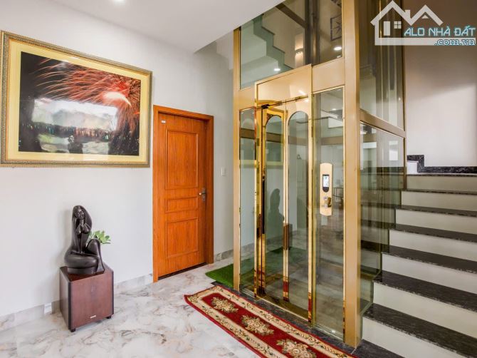 Chủ về Hà Nội để lại căn biệt thự 2tầng sát biển và khu du lịch Mazuki và Nam Ô