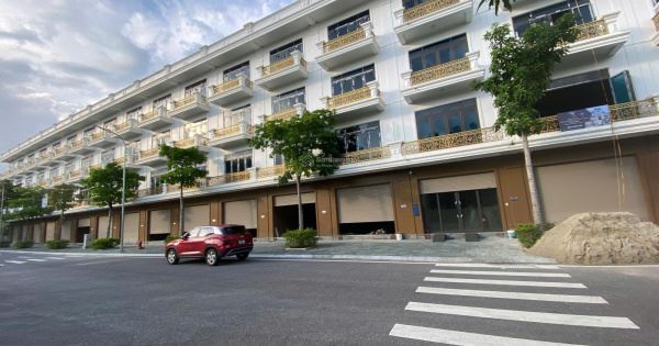 BIỆT THỰ VẠN XUÂN – LÔ GÓC – MẶT TIỀN RỘNG – 180M – 4 TẦNG – 39 TỶ (0TL305056)