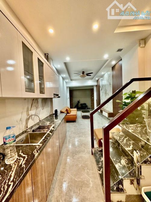 Bán Gấp Nhà Đẹp Liên Mạc - Ô tô Kinh Doanh Thang Máy 40m 5t Nhỉnh 6tỷ