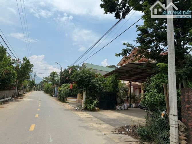 Lô góc trục chính đường nhựa Minh Quang, Ba Vì, Hà Nội. gần TL414, chợ, trường, phòng khám