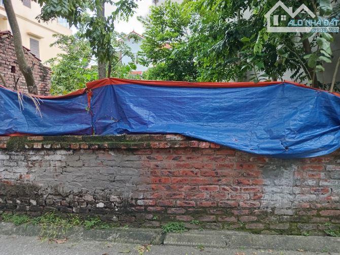 Bắc Cầu, mặt phố, ô tô thông, ô tô vào đất, 200m2, giá 14.5 tỷ