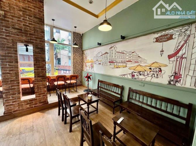 Cho thuê + sang nhượng quán café 30m², 2 tầng – Nguyễn Chí Thanh