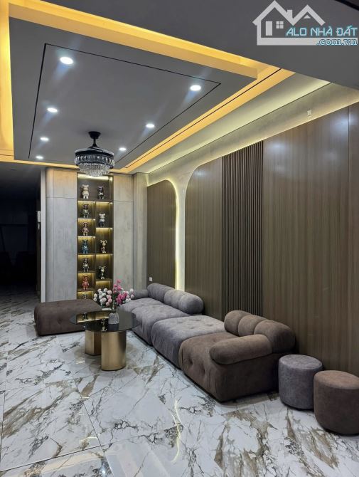 CHÍNH CHỦ GỬI BÁN - Hoàng Mai - 44m2 x 5 tầng - 15m ra OTO - Nhỉnh 7 tỷ có TL