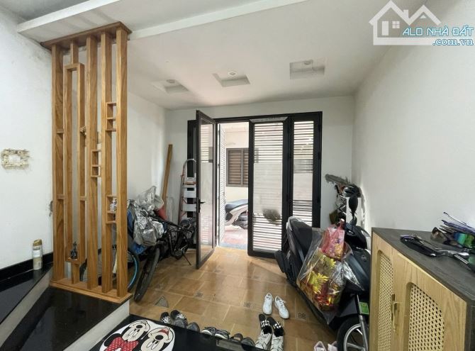 Nguyễn Chính, Hoàng Mai - 42m2 x 5 tầng - 10m ra OTO - Nhỉnh 7,2 tỷ có TL