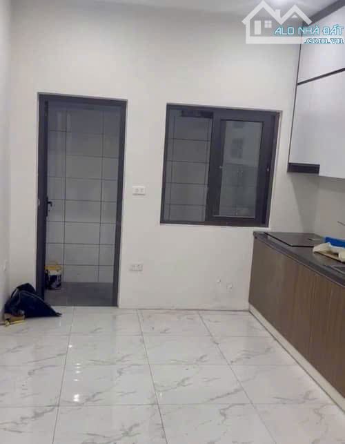 Bán nhà riêng Chính chủ - Lô góc 2 mặt thoáng tại Long Biên, 9 tỷ VND, 43 m2, 4PN, 2WC