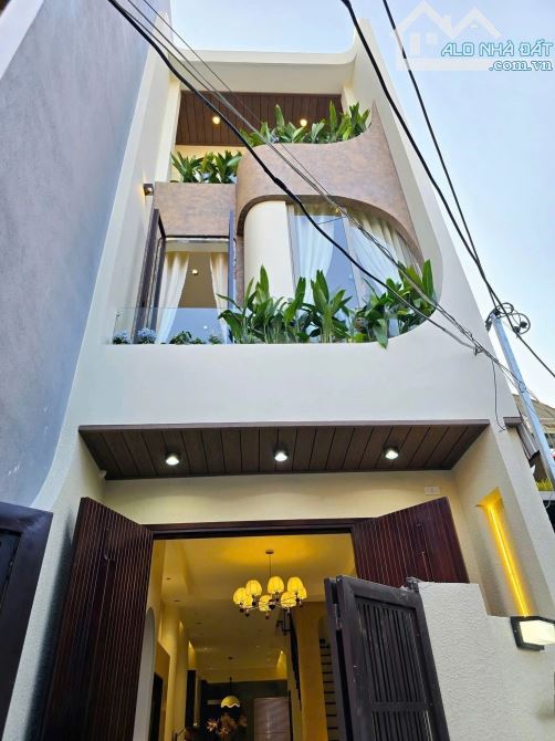 Giá ngộp bán NR đẹp, 3PN, 3WC, 60m2 tại Lý Thường Kiệt, Hóc Môn, 2,5 tỷ