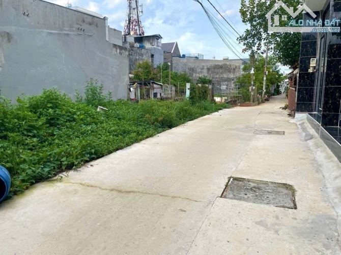 Đất Thổ Cư đường BÙI CÔNG TRỪNG, phường THẠNH XUÂN, Q12, dt 106m2 (21mx5m), Hẻm Ôtô