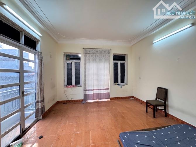 Nhà lô góc Quang Tiến 80m² x 5 tầng, full nội thất, ô tô đỗ cửa – giá 10,5 tỷ