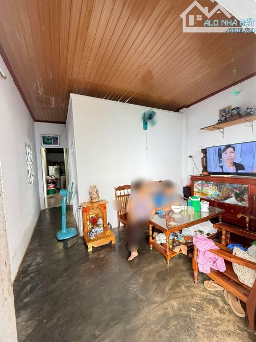 BÁN ĐẤT TẶNG NHÀ MẶT TIỀN ĐƯỜNG A MÍ ĐOAN GẦN CHỢ AMAKHE - Loctran