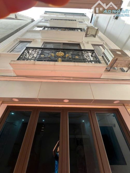 Gia chủ làm ăn được kỉ niệm cho a/c căn nhà 5 tầng tại Đại Tự với giá chỉ 4,6 tỷ