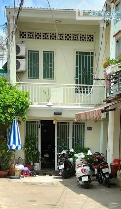 BÁN NHÀ QUẬN 6, HXH TÂN HÓA, 4 X 19M X 2 TẦNG, CHỈ 5.X TỶ TL