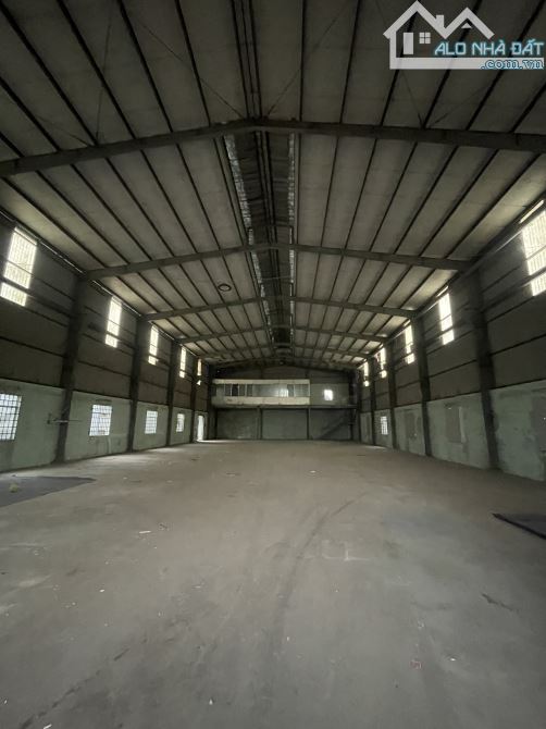 Cho thuê kho xưởng 850m2 QL 1A, Linh Xuân, Thủ Đức