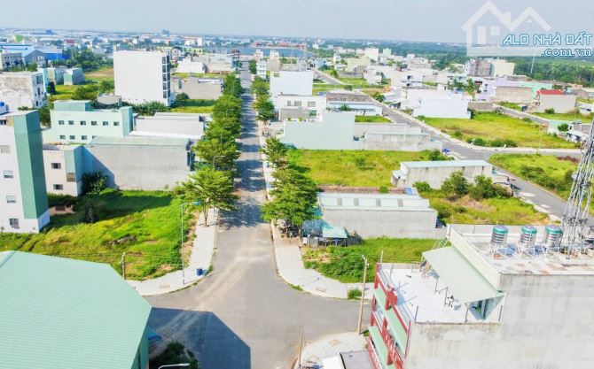 1TỶ245 - Bán đất nền - Diện tích: 83m2 (5x16,6) - gần Bệnh viện Tân Tạo