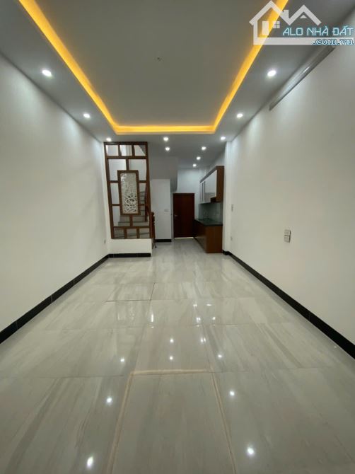 Bá,n Nhà Lai Xá - Kim Chung thuộc tổng cục chính trị. 30m2*5Tầng đi 10m ra đường ôtô tránh