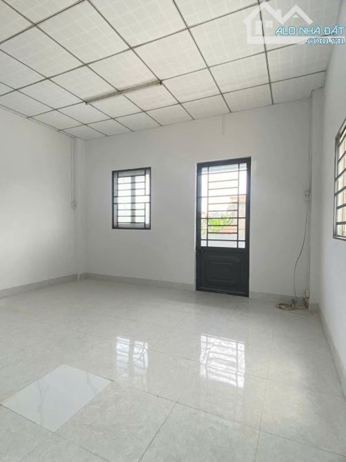 Bán nhà 1 trệt 1 lầu gần trường tiểu học Tân Bửu, phường Bửu Long cũ