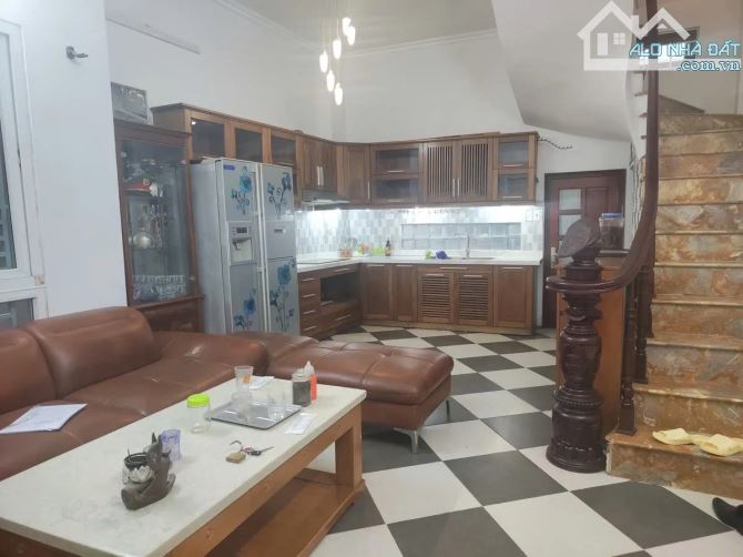BÁN NHÀ TRUNG TÂM TÂY SƠN, ĐỐNG ĐA, 40M2, MẶT TIỀN 4,2M, 3 THOÁNG, 20M RA Ô TÔ, GIÁ 7,1 TỶ