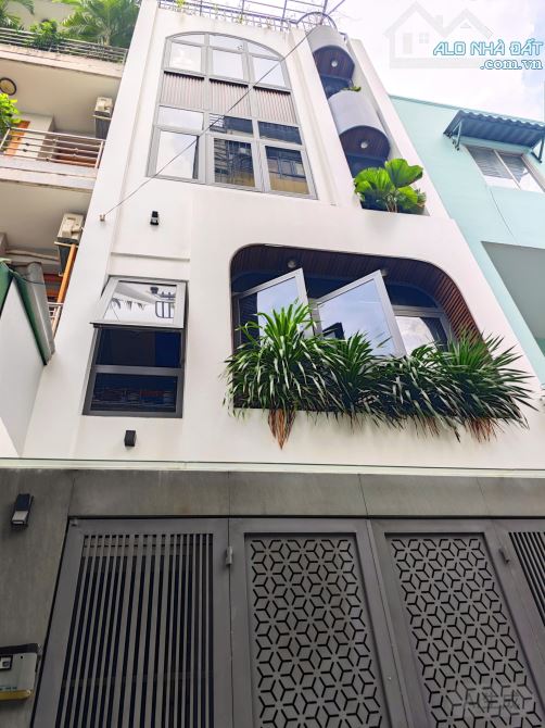 Bán Nhà Phan Huy Ích, Gò Vấp, Sát Siêu Thị Emart, Full Nội Thất, 5 Tầng Hẻm Ôtô
