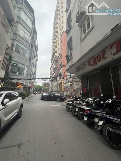 BÁN TOÀ BUILDING PHỐ HUỲNH THÚC KHÁNG QUẬN ĐỐNG ĐA-DT 82M2 7 TẦNG MT 7M-GIÁ 71.8 TỶ