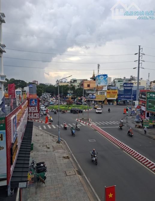 Mặt tiền KD Ông Ích Khiêm, P.10, Q.11, DT: 4 X 13m, hai lầu, giá 16 tỷ 5. - 2