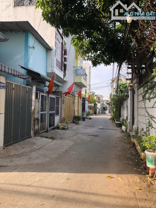 Đất 61m² (ngang 4m) hẻm xe tải Nguyễn Duy Trinh, Long Trường chỉ 3.3 tỷ