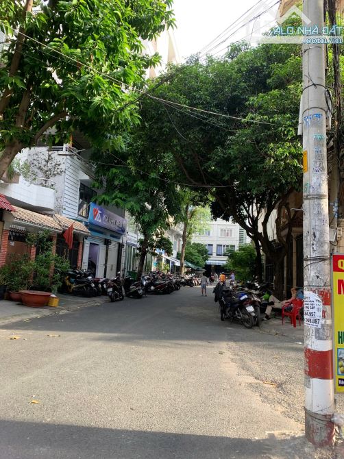 Siêu phẩm hiếm – Nhà hẻm xe hơi khu Bàu Cát, P14, TB- 3 tầng - Giá chỉ 8,9 tỷ tl
