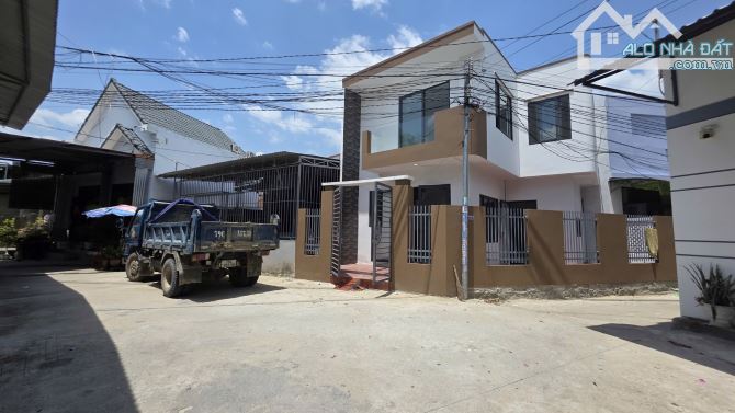 🔥 Bán nhà đẹp đường ô tô 2 tầng tại thị trấn Diên Khánh ✅ S: 72m2 💥2.7 tỷ