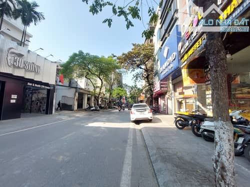 NHÀ MẶT PHỐ ĐỘI CẤN - Ô TÔ DỪNG ĐỒ - MẶT TIỀN 5M - DT 90m2