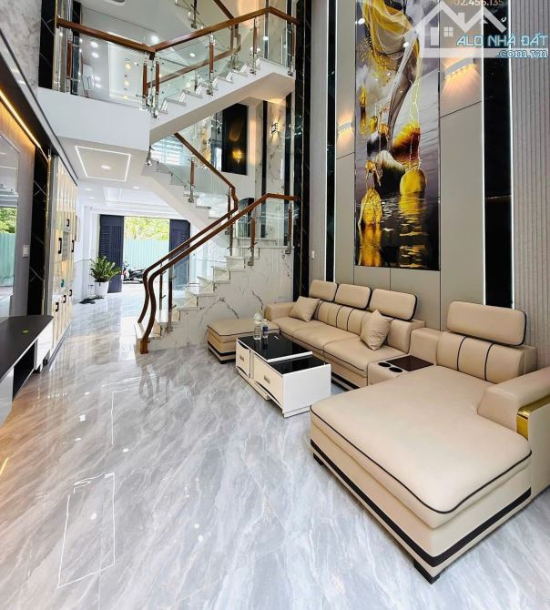 Bán nhà 3 tỷ 150, 60m² đường Ni Sư Huỳnh Liên, P10, Tân Bình. Xây 4 tầng