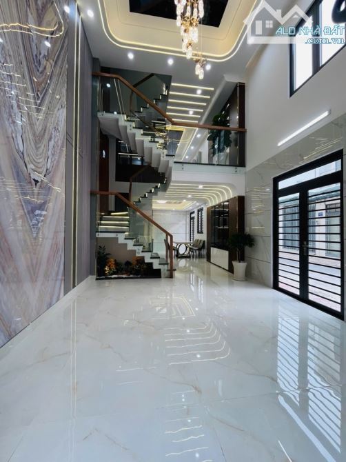CHIẾN LƯỢC-BÌNH TÂN GIÁP Q6-70M2-5TẦNG-HXH ĐỖ CỬA-GẦN AEON TÊN LỬA-CHỈ 6.X TỶ
