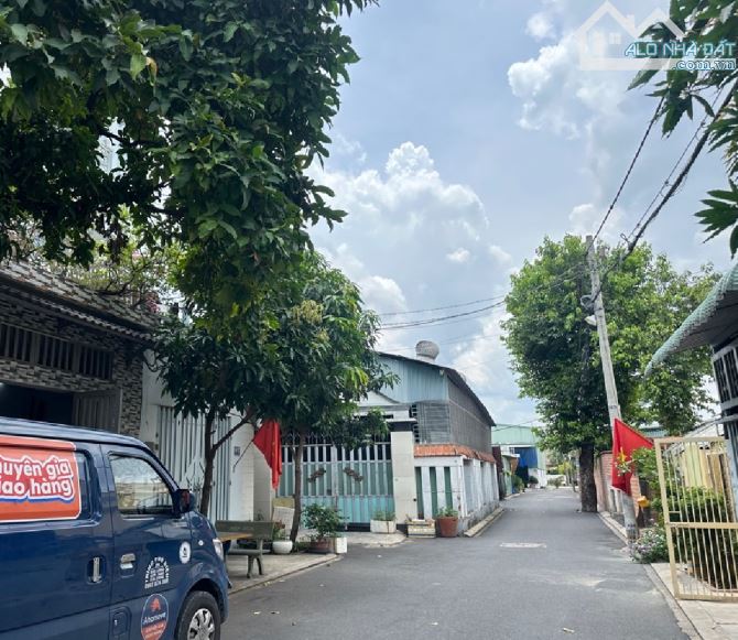 Bán nhà hẻm XE TẢI🚚 tránh _ LÂM THỊ HỐ Q12_ 2 tầng _ 4x18m.  💰5ty199