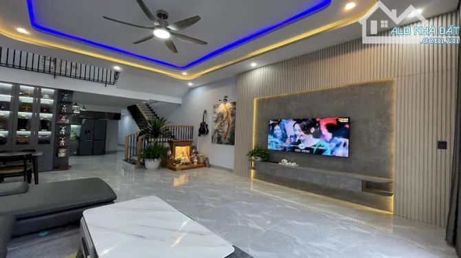 BÁN NHÀ PHỐ PHÚ THƯỢNG RỘNG RÃI, THIẾT KẾ ĐẸP, ĐỦ TIỆN ÍCH, GẦN Ô TÔ