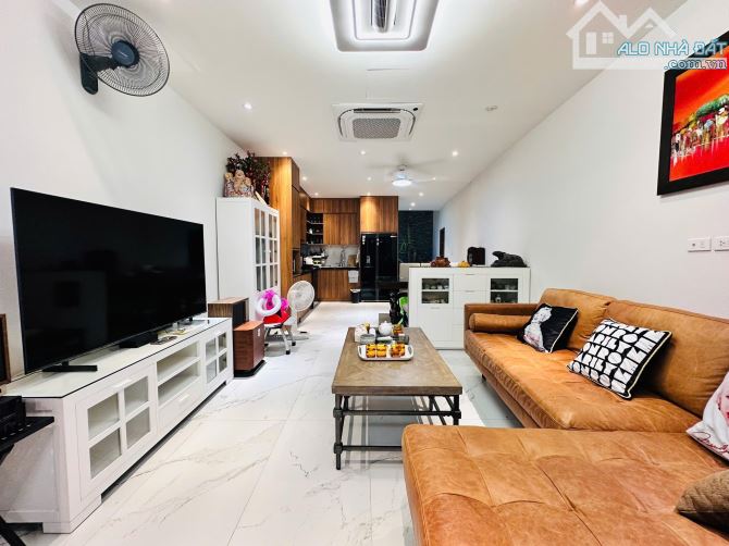 NHÀ THÁI HÀ ĐỐNG ĐA 68M2 LẮP THANG MÁY 18,3 TỶ.