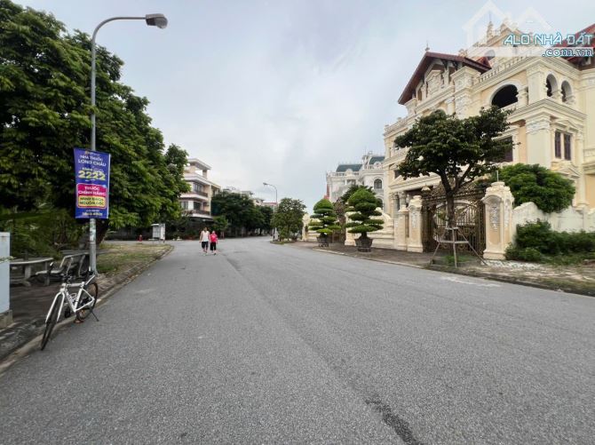 80m2 đất phân lô khu đô thị Cựu Viên - Đường 22m - Hướng nam
