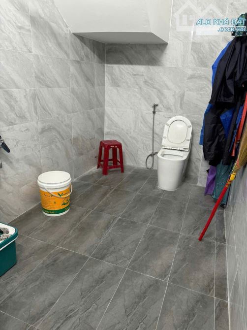 BÁN NHÀ 3 TẦNG TRUNG TÂM SƠN TRÀ – MẶT TIỀN TRẦN QUANG DIỆU – 100M² – GIÁ 13.8 TỶ.