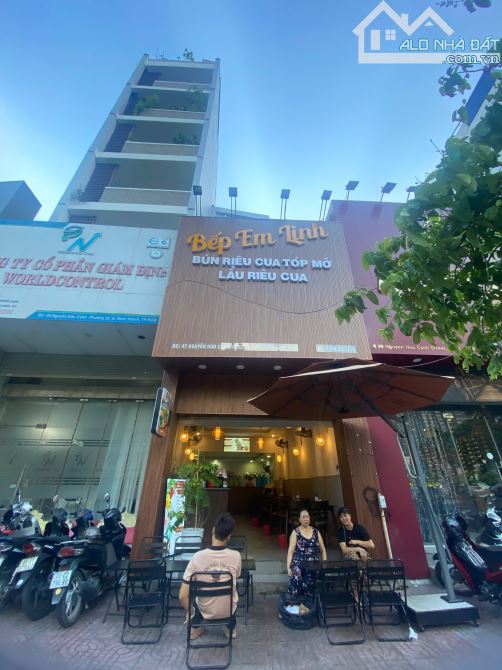 BÁN NHÀ MT CHỢ AN ĐÔNG.DT:4X25M.CN:100M2.4 TẦNG. GIÁ 35 TỶ