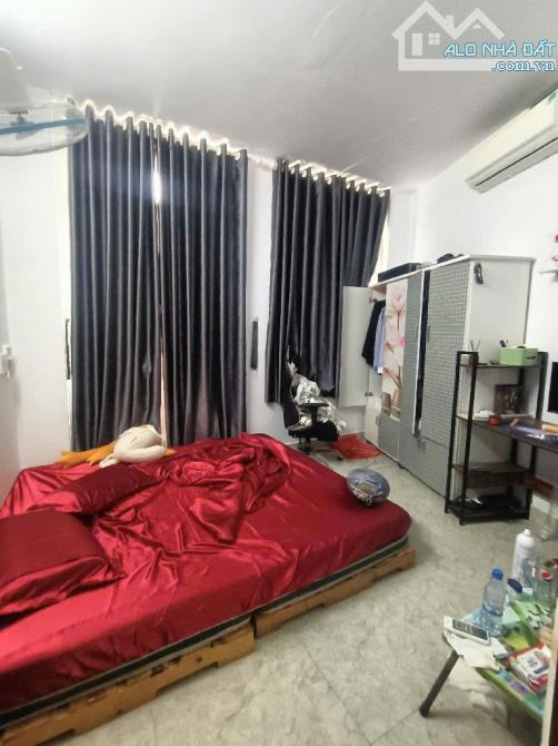 Bán nhà 2 tầng Q9 51m2- 2 tỷ x - hẻm ô tô - full nội thất 2 điều hoà - gần Vinhomes.