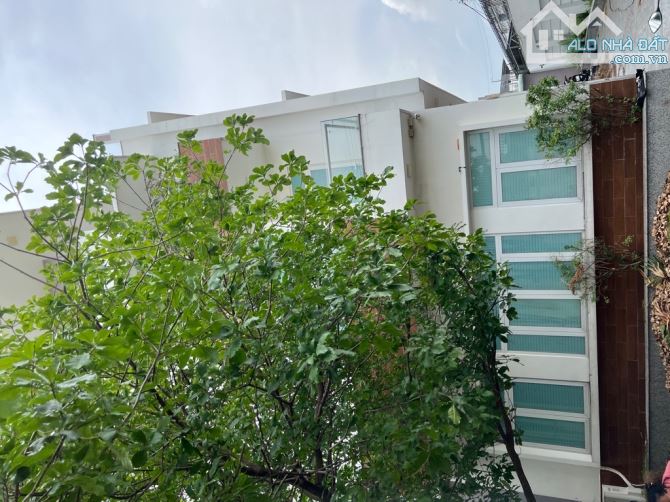 MẶT TIỀN TRUNG MỸ-TÂN XUÂN_DT CỰC LỚN 401m2_NHÀ 4 TẦNG CÓ THANG MÁY_NGAY CHỢ-VỊ TRÍ VIP