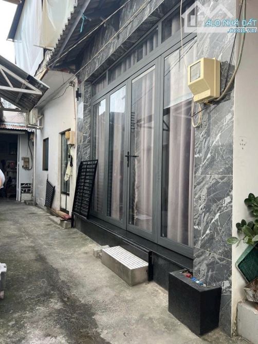 BÁN NHÀ QUẬN 7, PHẠM HỮU LẦU, GẦN CHỢ PHƯỚC LONG, DT 4x11, CHỈ 3.x TỶ