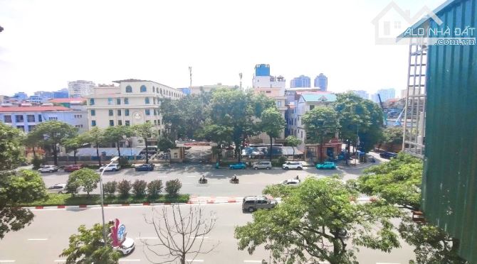 BÁN CĂN HỘ TẬP THỂ MẶT PHỐ 74 NGUYỄN CHÍ THANH 120M2 - 6.5 TỶ - 3PN CỰC SÁNG THOÁNG