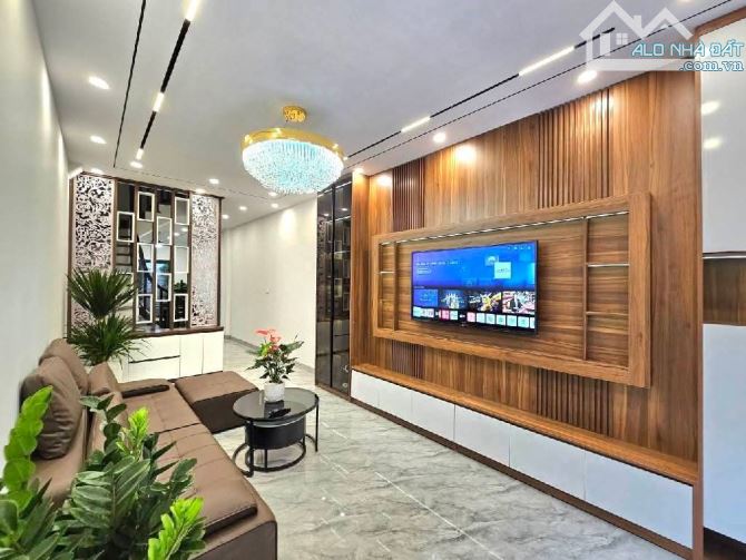GIẢM CHÀO BÁN GẤP NHÀ GẦN Ô TÔ phố Phan Đình Giót Hà Đông, 45m nhỉnh 8 tỷ, CÓ TL