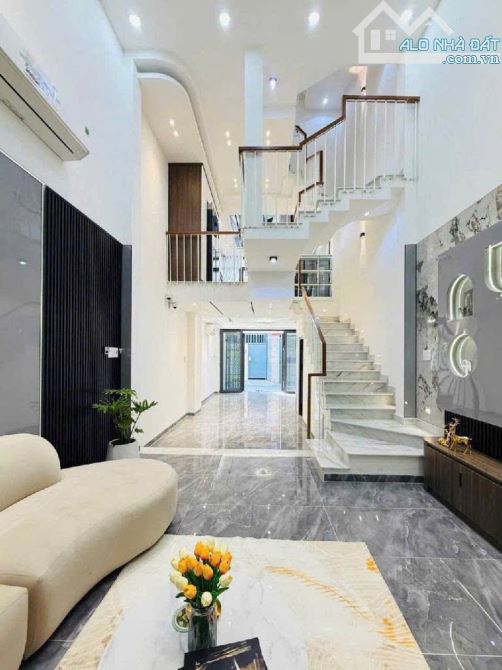HXH GÒ VẤP P12 - 50M² - 5 TẦNG - SỔ VUÔNG A4 - HOÀNG CÔNG ĐỦ - NHỈNH 8 TỶ