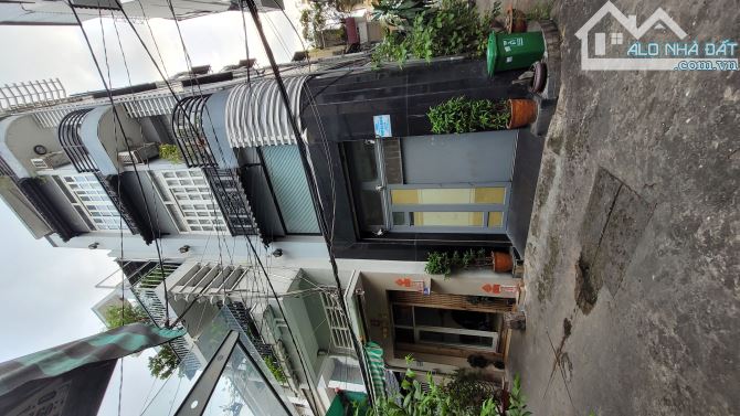 Nhà 3lẩu,hẻm xe hơi 5m,75m2,nguyển  thị thập, p tân phú ,Q7,ở chỗ thuê  đều tốt,8t ỷ 4