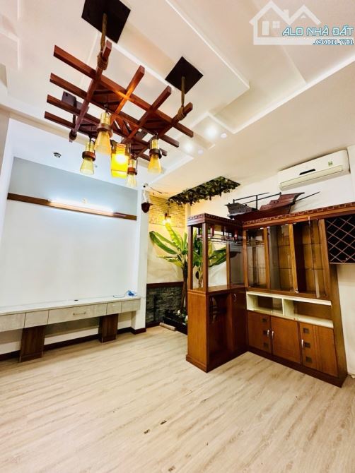 ĐƯỜNG NHỰA 6M  KINH DOANH - NHÀ 4 TẦNG MỚI ĐẸP - DÒNG TIỀN ĐỀU