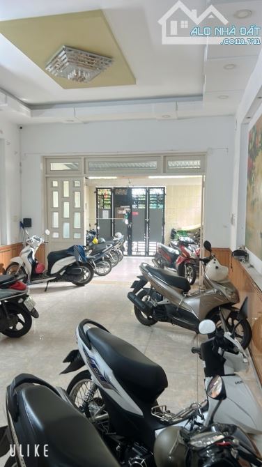 CHDV hẻm 8m, doanh thu 90 triệu/tháng, 5 tầng, PCCC đạt chuẩn