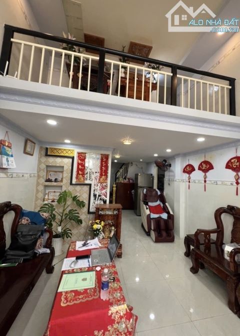 2,8tỷ bán nhà Bình Tân, Miếu Bình Đông, 39m2, 3 tầng, 2 PN, sổ chung vi bằng